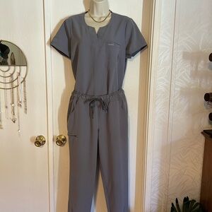 Gray Women's Scrub Set